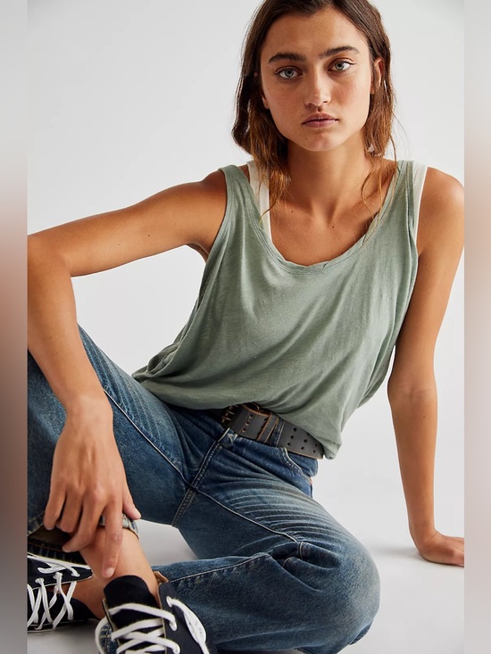 We The Free Tops - NWOT We the Free People Pearl Tank Relaxed Fit Heathered Army Green Sz XS